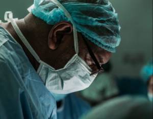 Mengenal penyakit batu empedu, RS Awal Bros Bekasi Barat, Aneurisma Aorta Abdominalis, kegawatdaruratan urologi