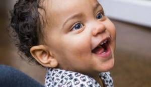 bayi tumbuh gigi, rumah sakit awal bros evasari, rs awal bros, dokter spesialis gigi anak