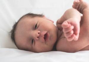 pertumbuhan gigi pada bayi, rumah sakit awal bros evasari, dokter spesialis anak