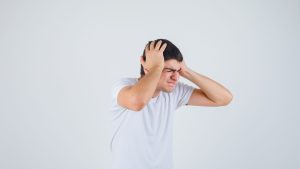 Sering Alami Sakit Kepala Sebelah Kanan? Berikut Penyebabnya